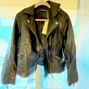 Woman’s leather jacket, size large